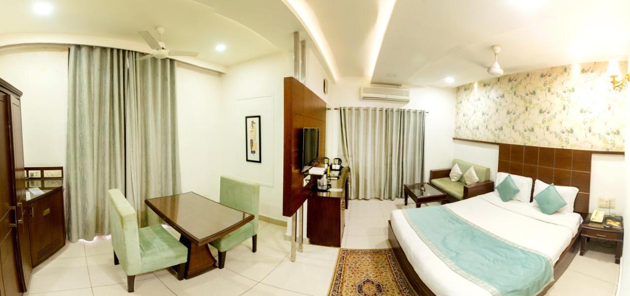 Secundurabad Hotel Annapoorna Residency מראה חיצוני תמונה