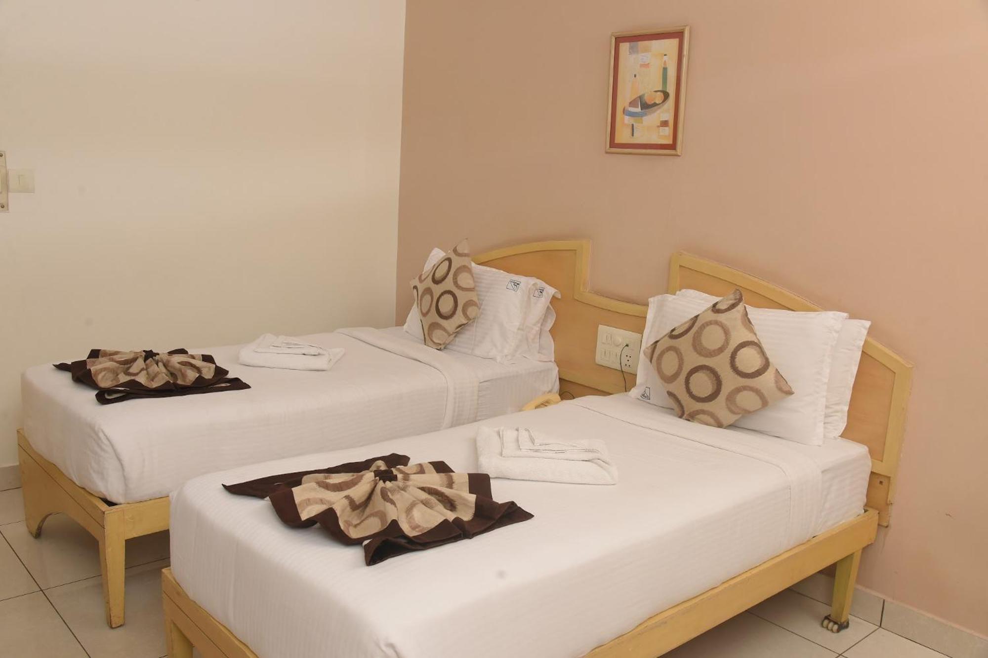Secundurabad Hotel Annapoorna Residency מראה חיצוני תמונה