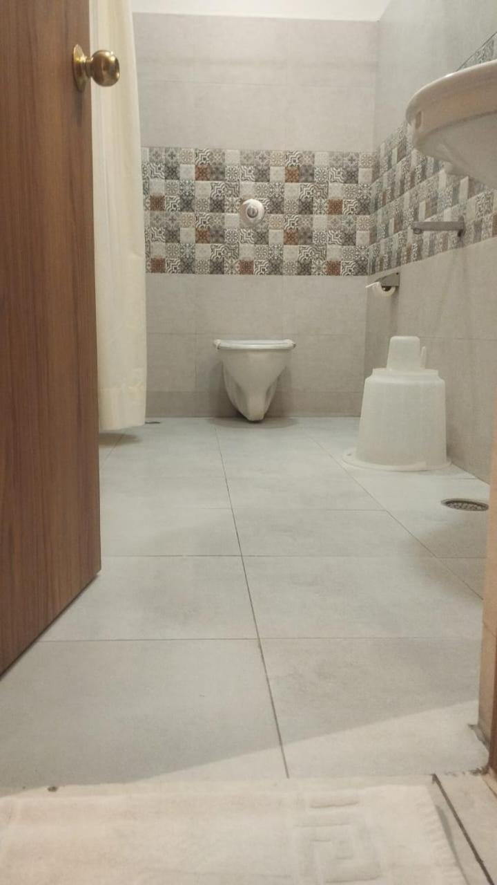 Secundurabad Hotel Annapoorna Residency מראה חיצוני תמונה