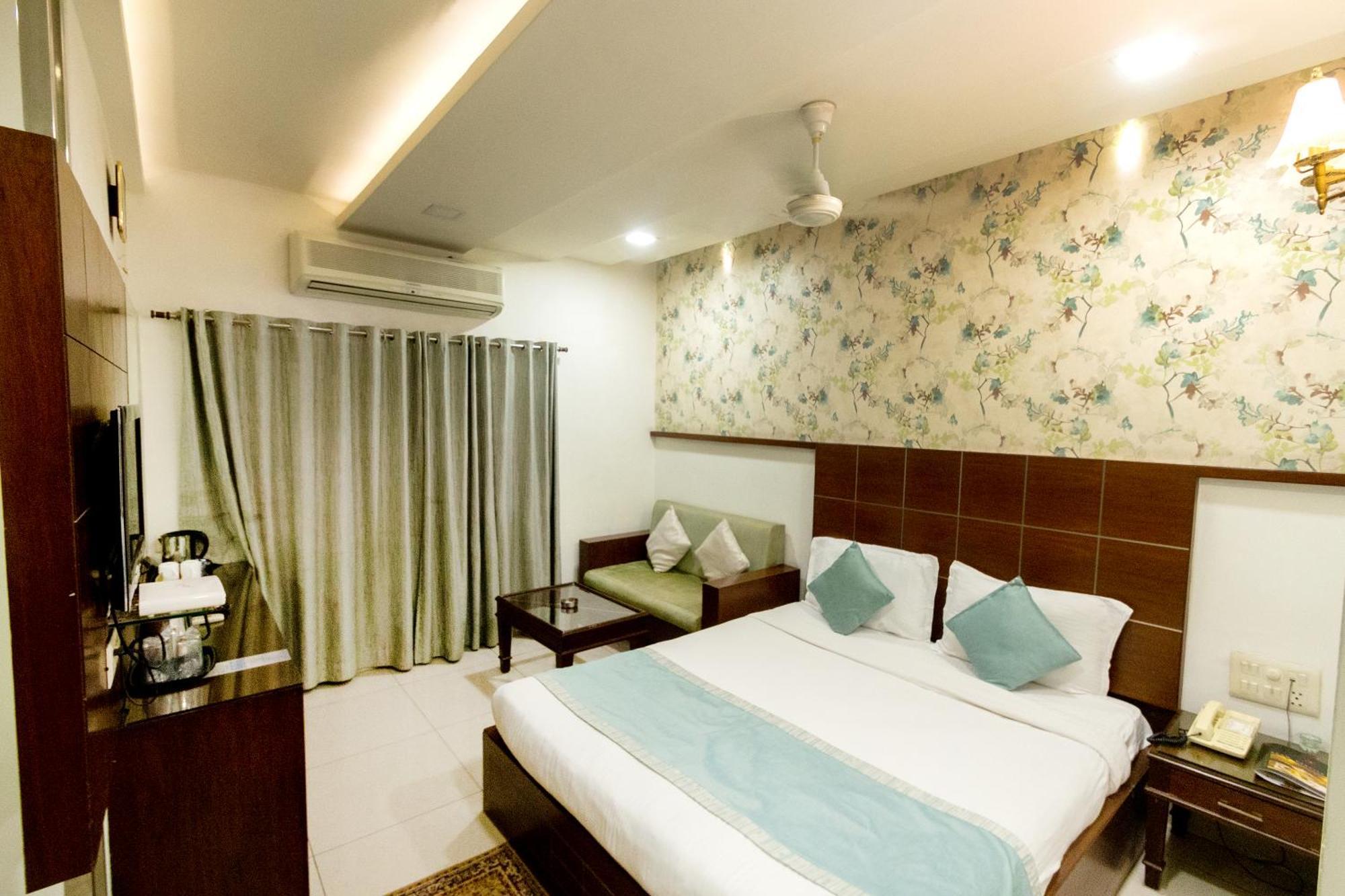 Secundurabad Hotel Annapoorna Residency מראה חיצוני תמונה