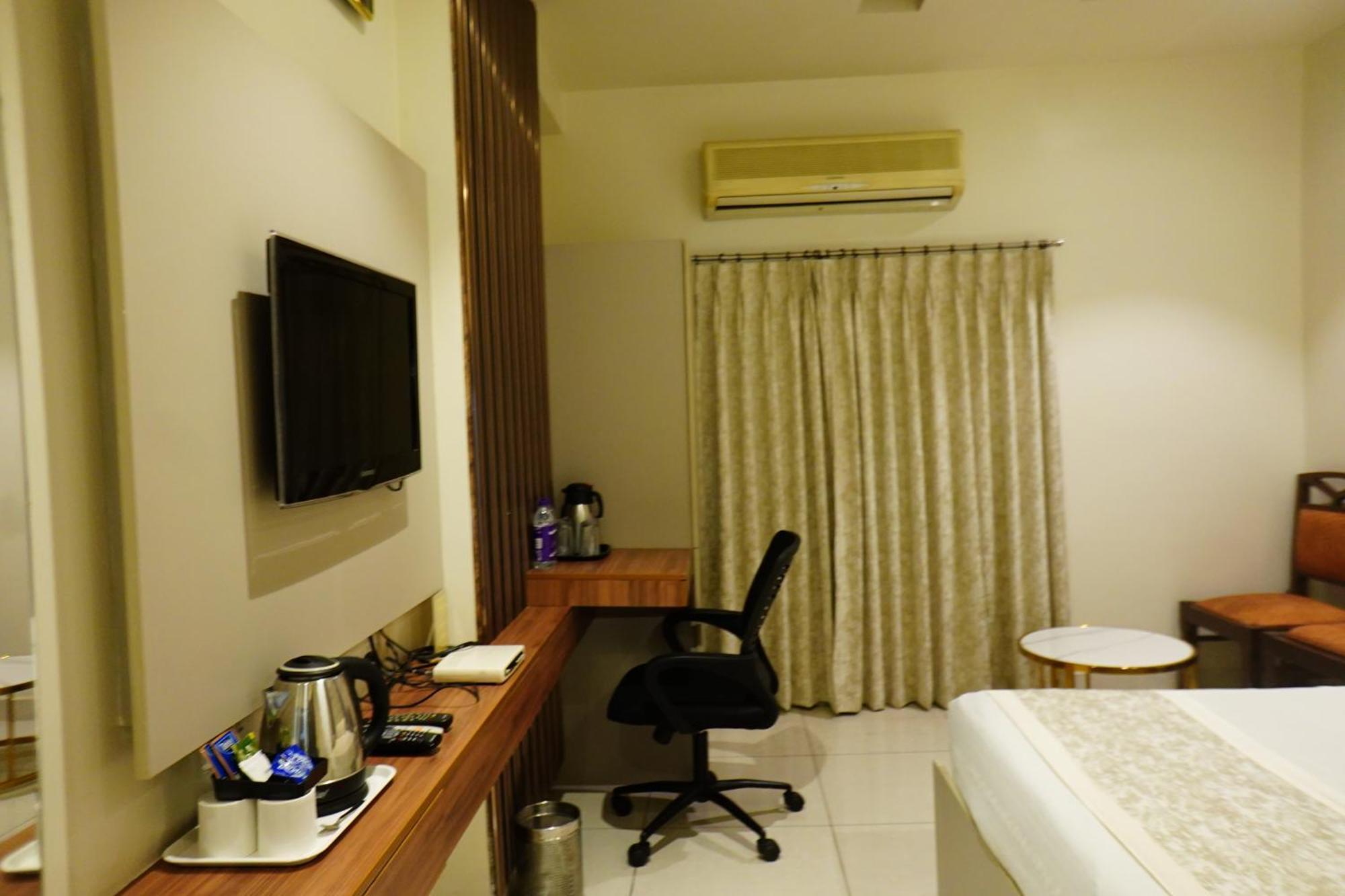 Secundurabad Hotel Annapoorna Residency מראה חיצוני תמונה