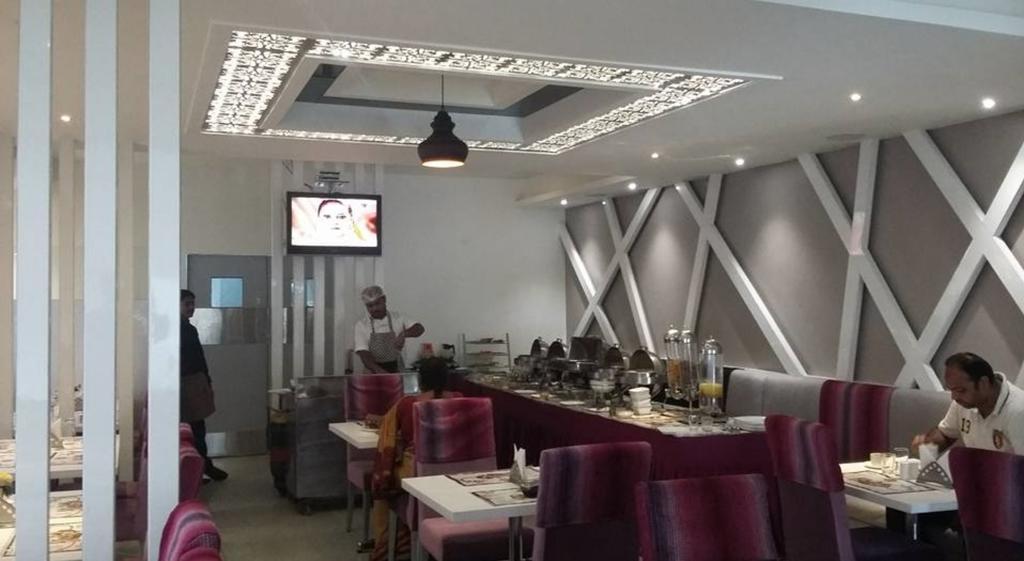 Secundurabad Hotel Annapoorna Residency מראה חיצוני תמונה